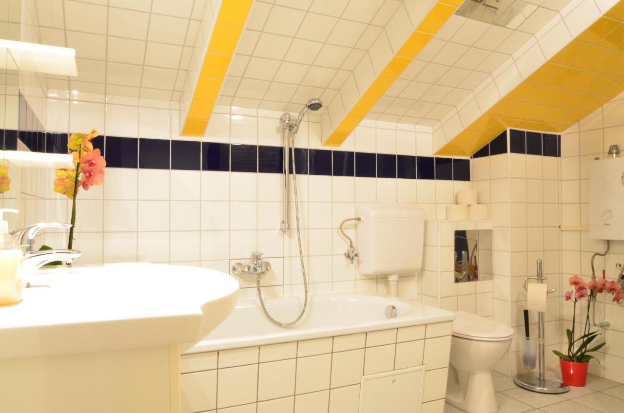 Ajo Apartments - Alte Donau Lake View Penthouse - Self-Check-In Vienna